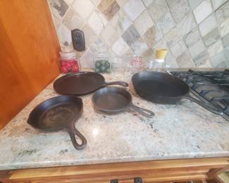 Cast iron skillet 