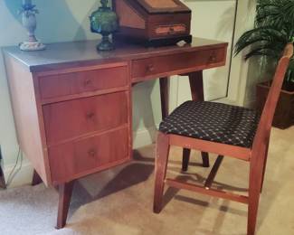 Mid century Modern  desk and chair 