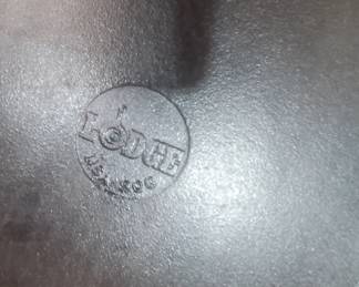 Lodge skillet 