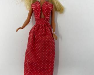1966 Vintage Barbie Twist and Turn Doll with Bendable Knees