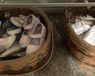Little girl's shoes