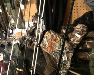 Gun cases; camo items; fishing rods