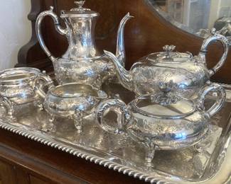 Exceptional beautiful tea service and tray