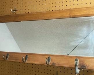 Hat/coat rack mirror