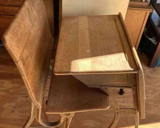 "Sudlow Trail Treasures" in Graniteville, SC Starts Closing Sat 3/2 at 8p. Pickup: Mon 3/4 from 1-6p. Please click here to view more photos, descriptions, and current bids: https://ctbids.com/estate-sale/27043