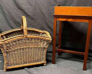 "Riverwatch Showpieces" in Augusta, GA Starts Closing Mon 3/4 at 8pm. Pickup is Wed 3/6 from 3-6pm. Please click here to view more photos, descriptions, and current bids:&nbsp;https://ctbids.com/estate-sale/27017