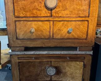 Matching Vintage Nightstands & Dresser