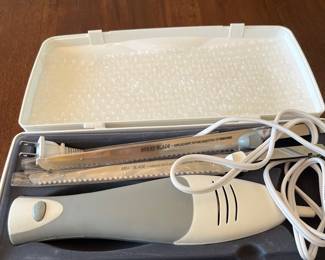 New in case electric carving knife