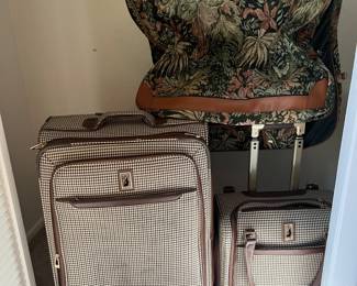 London Fog Luggage