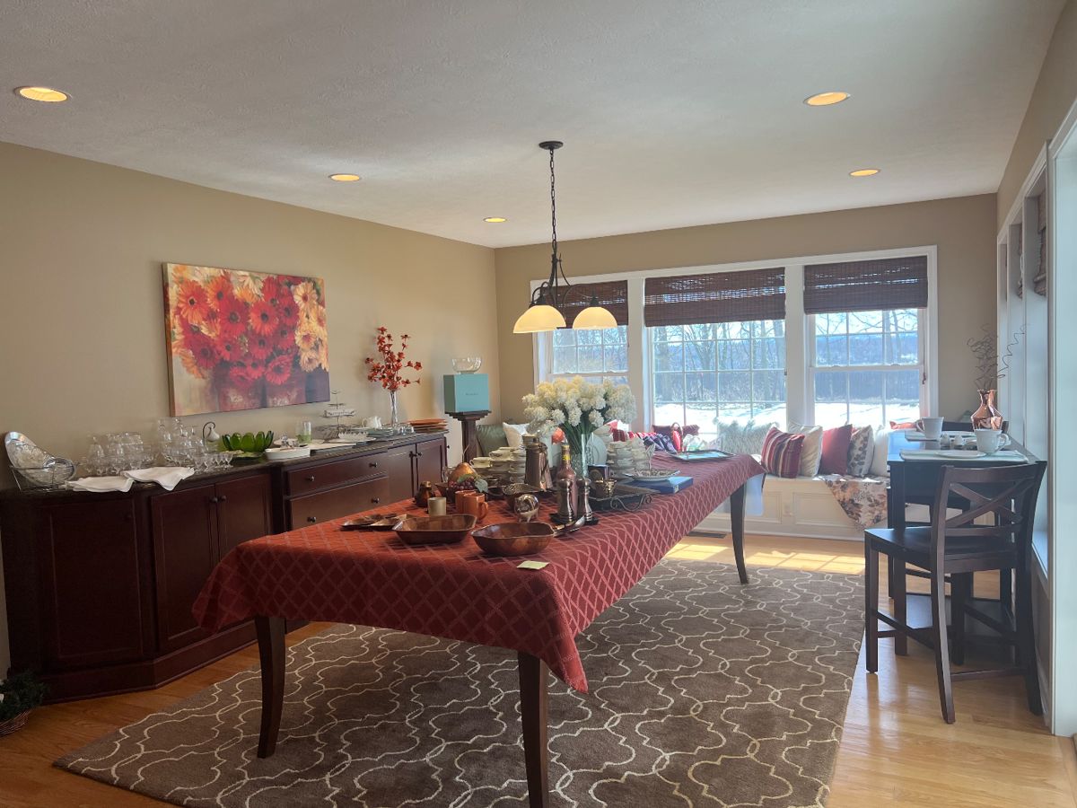 ESTATE SALE BY COLLEEN in Victor, NY starts on 4/6/2024