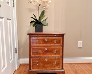 Henredon Folio Four Banded Nightstand