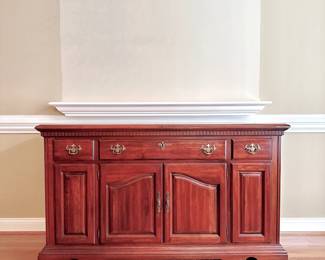 Virginia House Sideboard