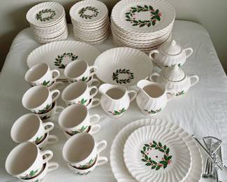CHRISTMAS HOLLY & BERRIES CHINA - RUFFLED - HOLIDAY DINNERWARE