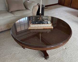 Gorgeous Round Table
