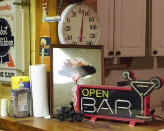 124 - Lot of Assorted Items
