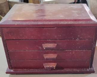 332 - Jewelry Box
