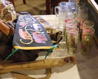 228 - Cartoon Glasses & more
