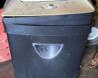 390 - Shredder - untested
