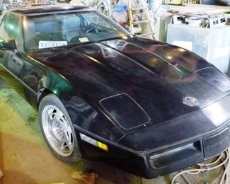 2 - 1991 Chevrolet Corvette (8 Cylinders 8 5.7L FI OH) w/ clean VA title
