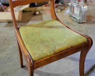 328 - Duncan Phyfe Vintage Chair

