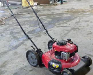 100 - Craftsman Lawnmower
