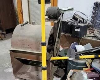 356 - Shop Lights on Tripod
