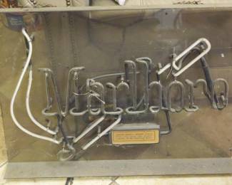 141 - Vintage Marlboro Light Advertisement
