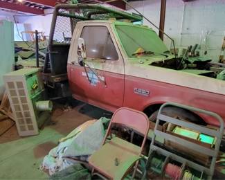 12x - Ford F-350 Truck
