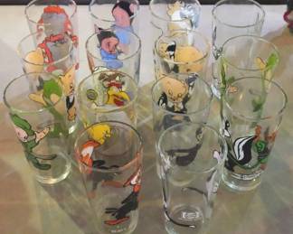 295 - Vintage Cartoon Character Glasses
