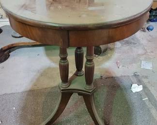 419 - Round Parlor Table
