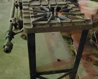 534 - Free Standing Gas Burners
