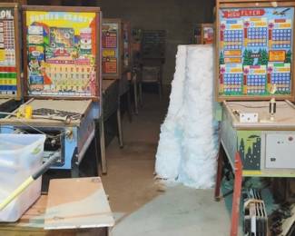 5x - Vintage Pinball Machines - between 30-40
