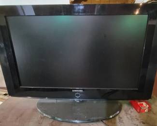 449 - Samsung Table Top TV
