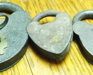 178 - Lock Decoration
