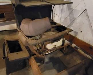 527 - Cast Iron Stove
