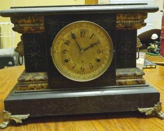 173 - Antique Mantle Clock
