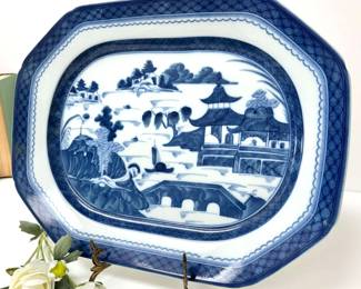 Mottahedeh Vista Alegre Blue White Platter