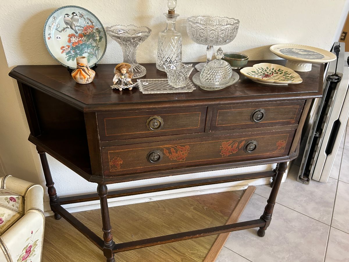 J&J estate sales in Hudson, FL starts on 2/29/2024