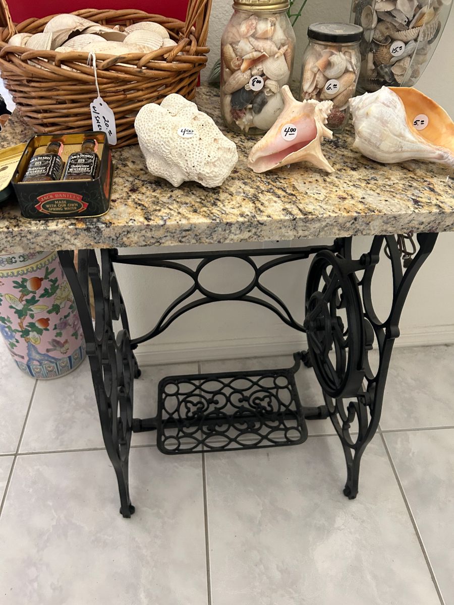 J&J estate sales in Hudson, FL starts on 2/29/2024