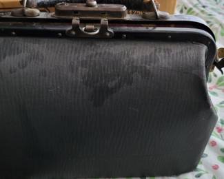 Antique Dr bag