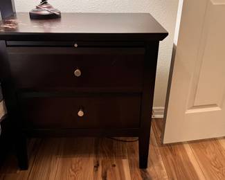 End Table (need refurnishing - priced accordingly)