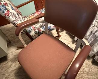 Vintage Industrial Office Swivel Chair