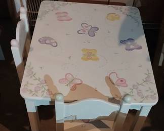 Child’s table and chair