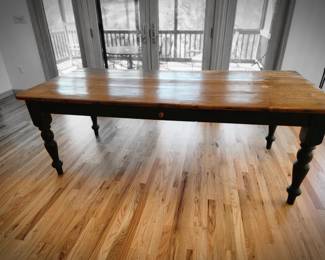 Inv no 101.  Farmhouse plank top table w 2 leaves. Dimensions 83x38x30 opens to 119
