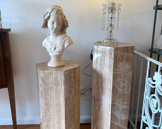 Wood laminate pillars/stands