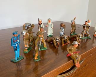 WWI lead soldiers