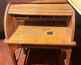 Vtg small roll-top desk, 24" x 36" x 18", $38