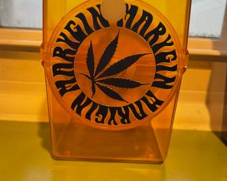 Vtg Mary Gin Marijuana cleaner, $40