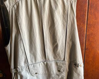 Back of  Banana Republic Safari & Travel Clothing Co Vest ~