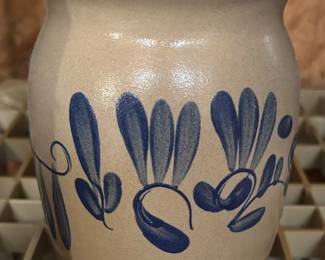 BBP Beaumont Brothers Pottery Stoneware Blue Gray Crock w Leaves & Vines